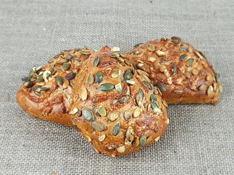 Käse Kürbiskernbrötchen